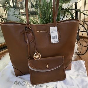 Michael Kors LG carryall tote bag